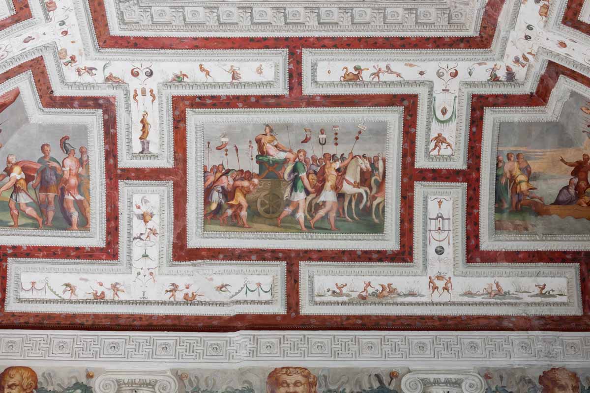 Affresco di un trionfo militare a villa Pojana