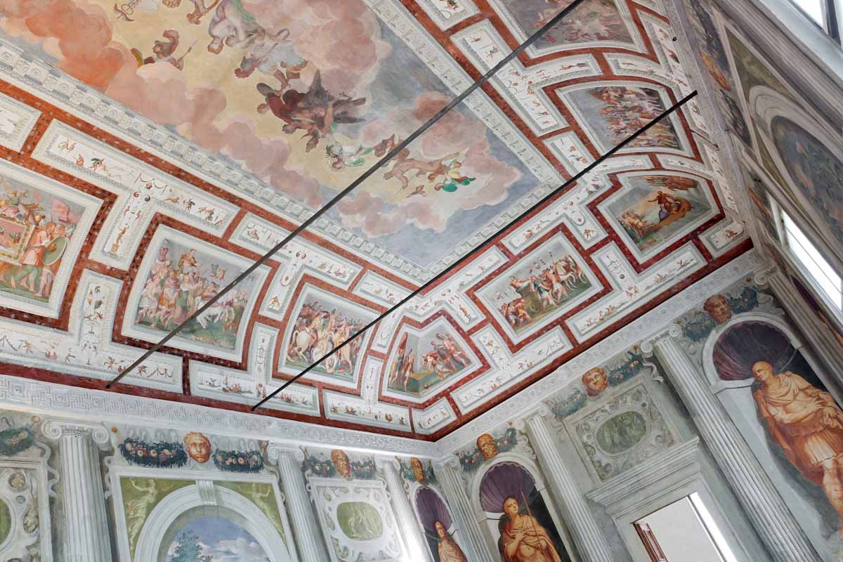 Sala degli imperatori a villa Pojana